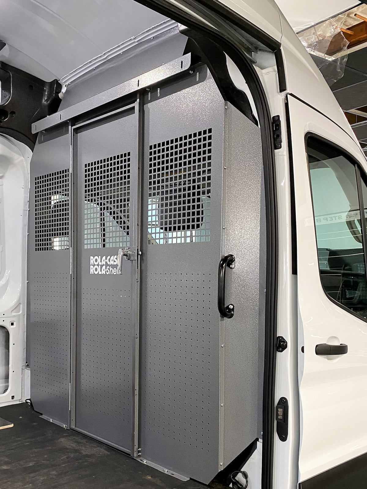 davidlist|RSCGBDHK|secondary|RolaCase Ford Transit High Roof Partition  .jpg
